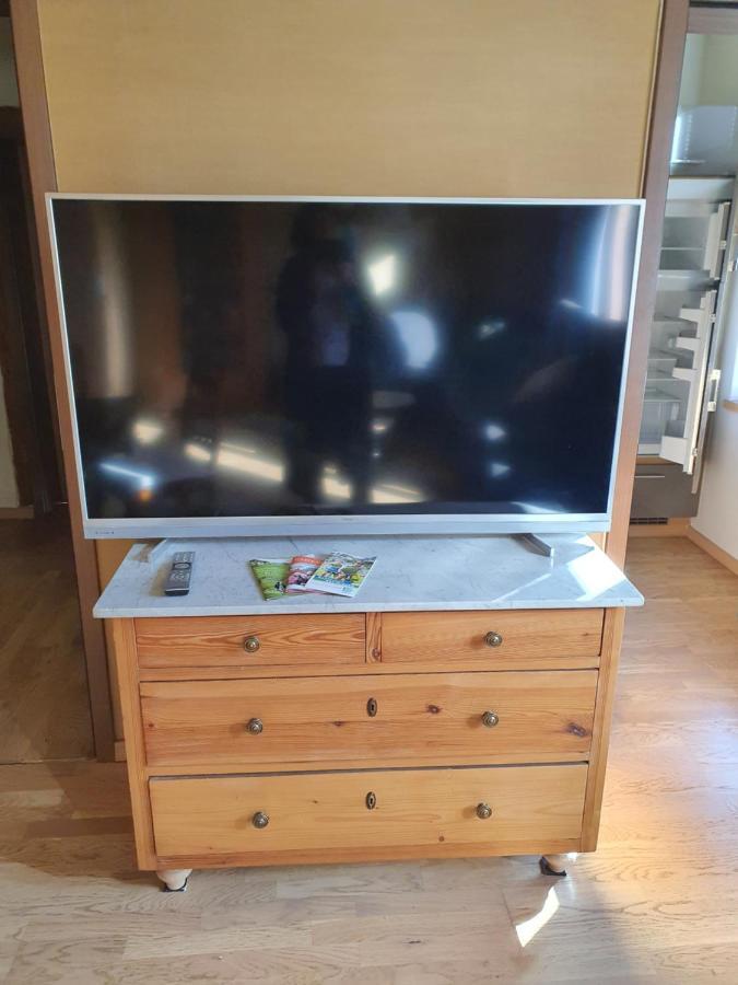 Wasserweibchen Neptun Diez Bagian luar foto
