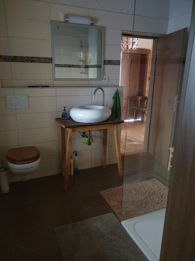 Wasserweibchen Neptun Diez Bagian luar foto